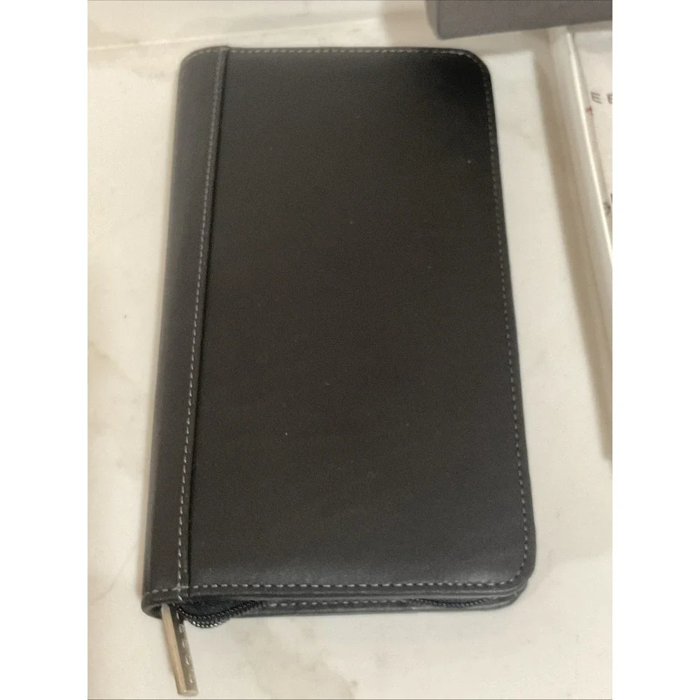 MLB Alumni Leed's Black Genuine Leather Zip Travel Wallet Passport Organizer NEW